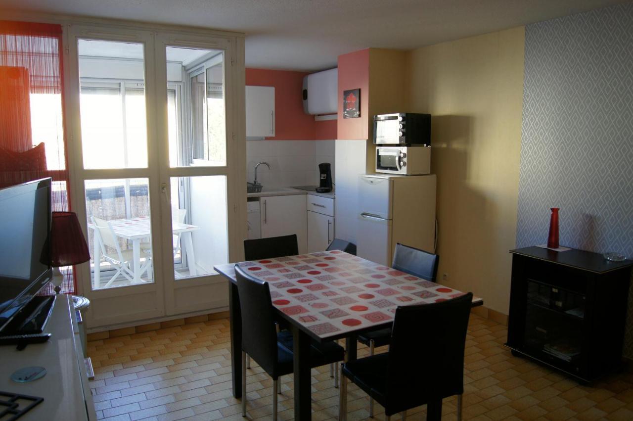 Lara 1 - Grand T2 Loggia Sans Vis-A-Vis Parking - Pres Centre-Port, Ile Des Loisirs, Plage Richelieu Agde Bagian luar foto