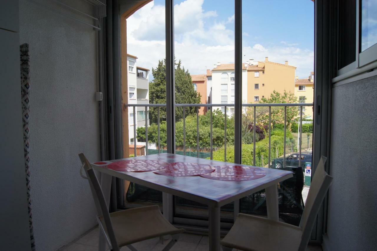 Lara 1 - Grand T2 Loggia Sans Vis-A-Vis Parking - Pres Centre-Port, Ile Des Loisirs, Plage Richelieu Agde Bagian luar foto